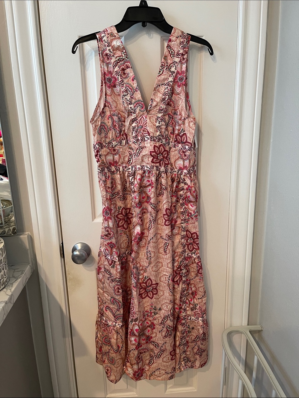 Umgee Pink Paisley Midi deep v neck  Dress
